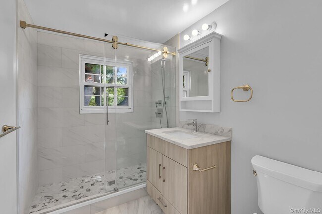 Building Photo - 88 Spier Rd