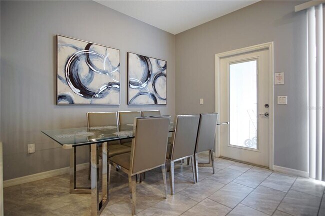 Building Photo - 7549 Oak Spg Ln