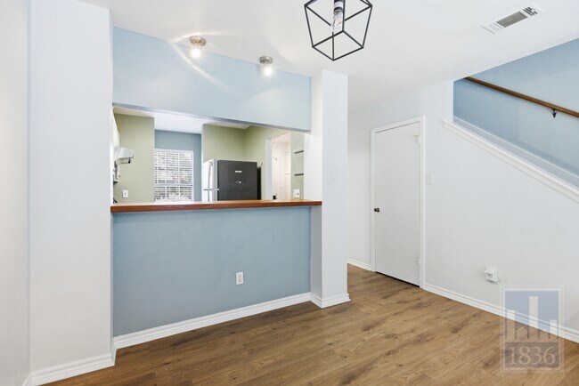 Building Photo - 11821 Bittern Hollow