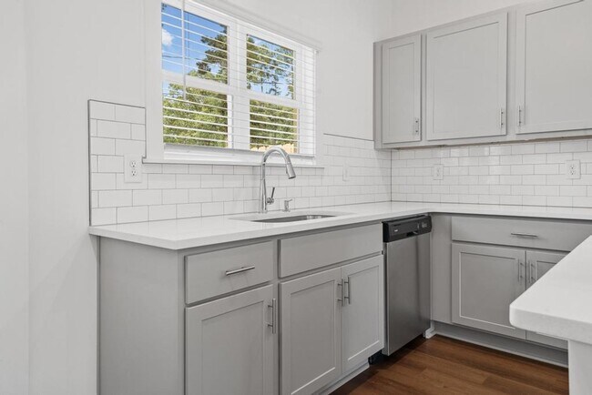 Building Photo - 3760 Patton Crst