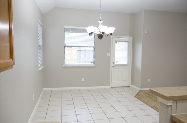 Building Photo - 14434 Long Meadow Dr