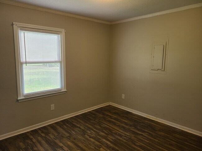 Building Photo - 3 bedroom, 2 bath unfurnished home  - Sneads Ferry
