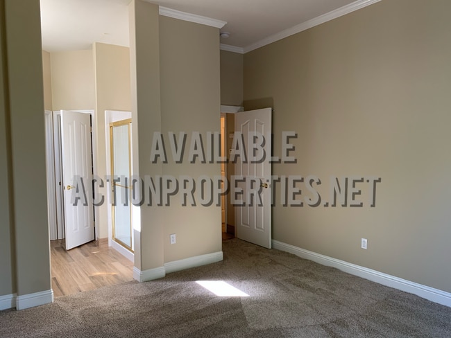 Building Photo - East Roseville Single Story, Gated Front C...