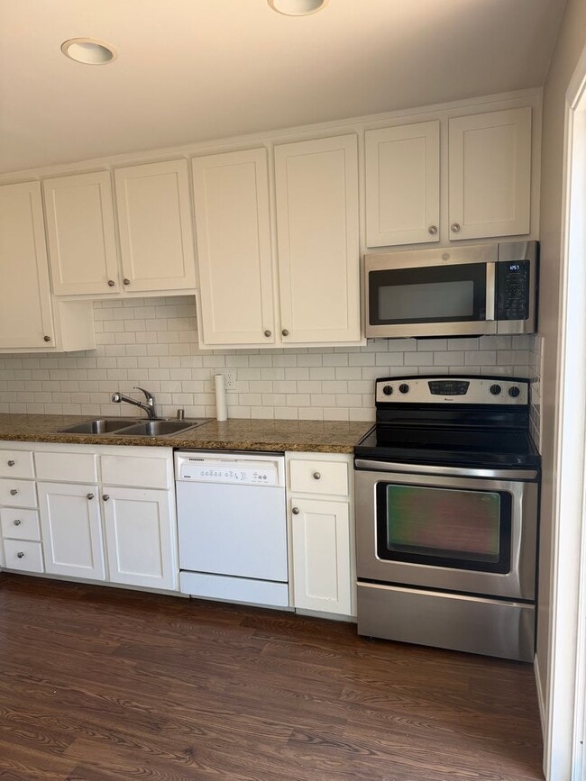 Building Photo - 2313 Caminito Estero