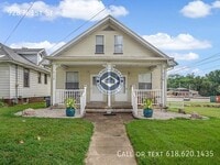 Building Photo - 928 N 1st St