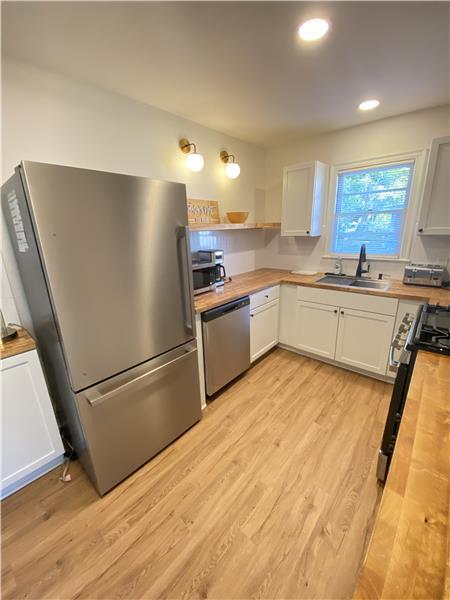 Building Photo - 2345 Ranchland Dr