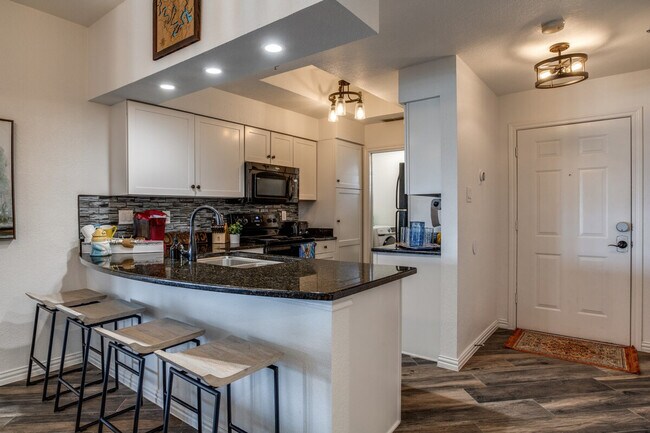 Building Photo - 3308 Parliament Cove