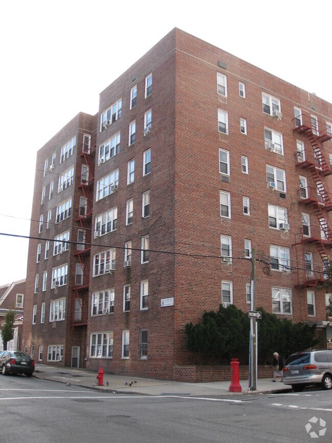 Building Photo - 4105 74th St