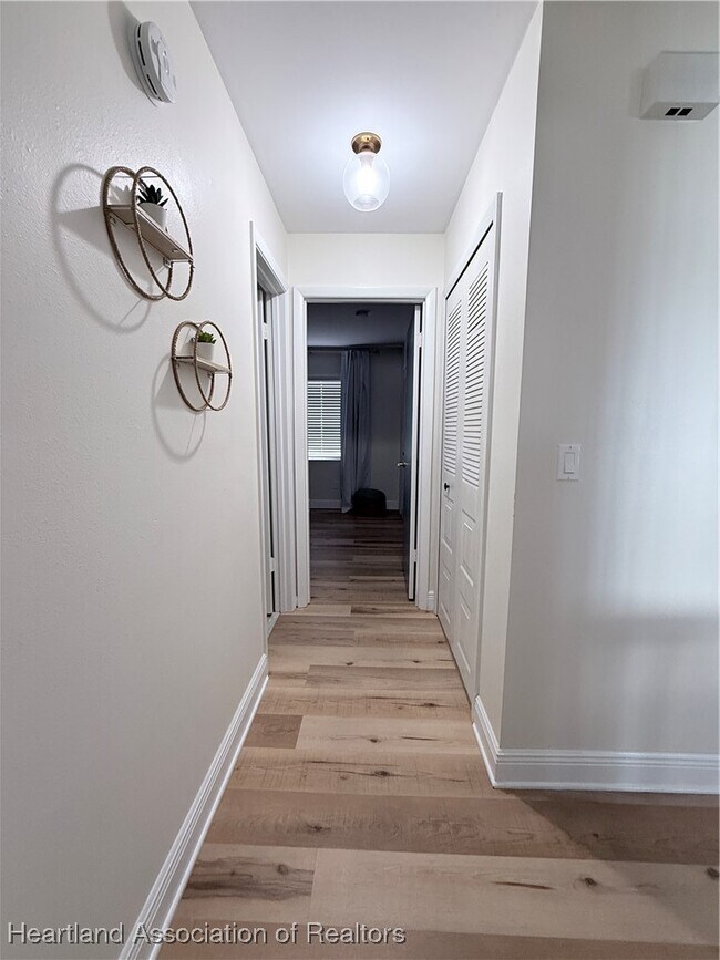 Building Photo - 185 Autumn Ave