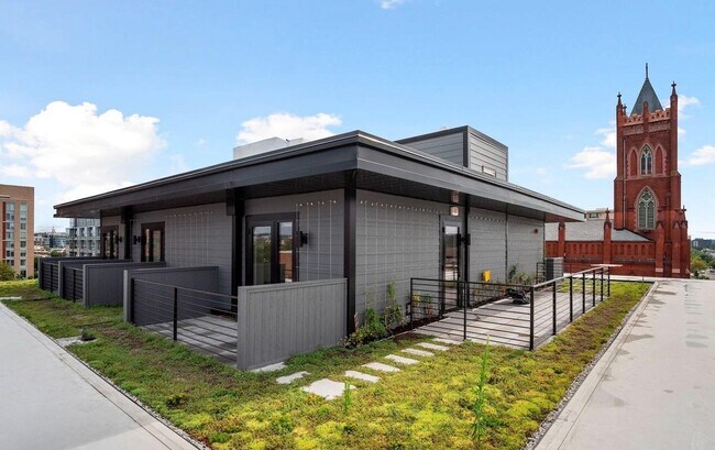 Building Photo - One Bedroom Condo in the Heart of the City + Rooftop Deck **Half Month Free on 12 Month Lease**