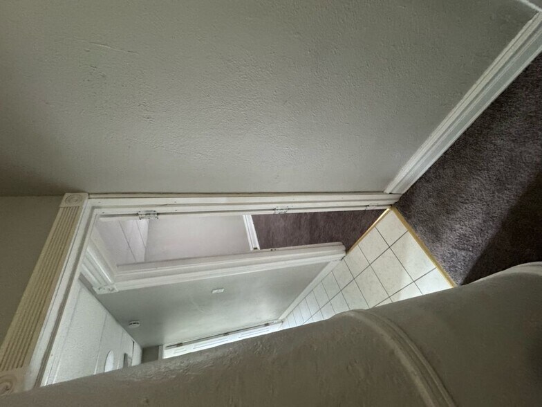 Building Photo - 241 N 4th St