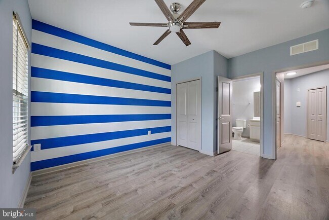 Building Photo - 8390 Ice Crystal Dr