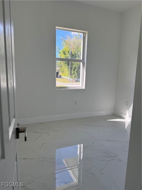 Building Photo - 1832 Lindsay St