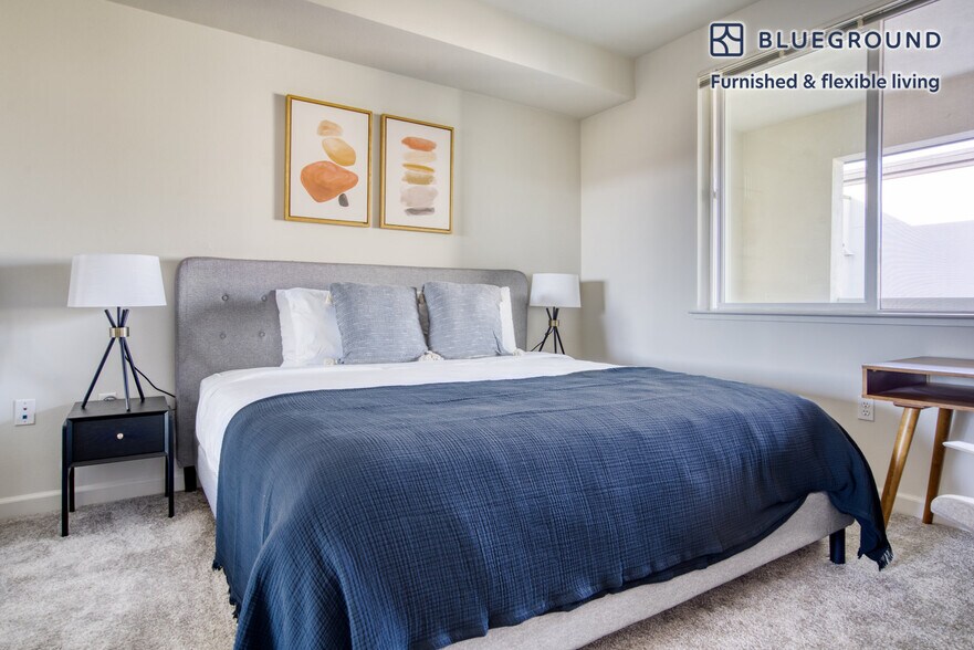 Building Photo - 605 Tasman Dr