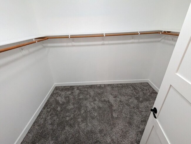 Building Photo - 8213 Fowler Falls Ct