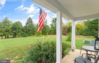 Building Photo - 206 Cranes Corner Rd