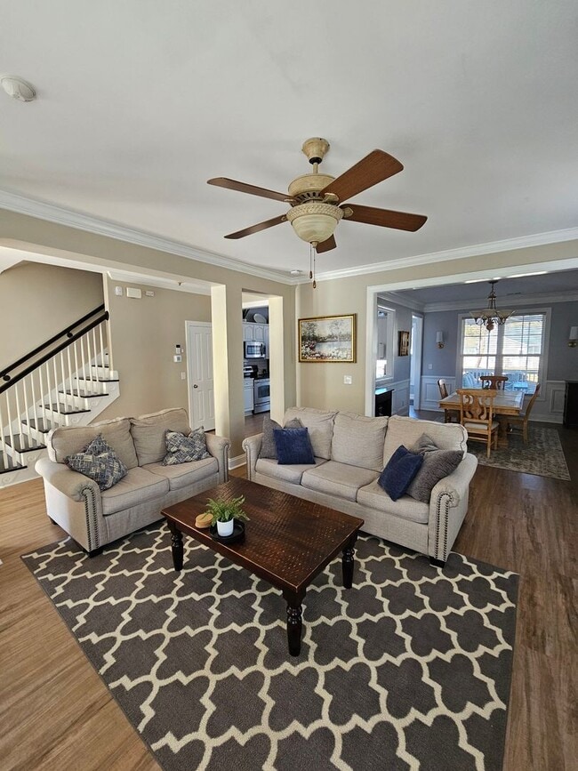 Building Photo - Welcome Home to Comfort and Style in North Charleston, SC!