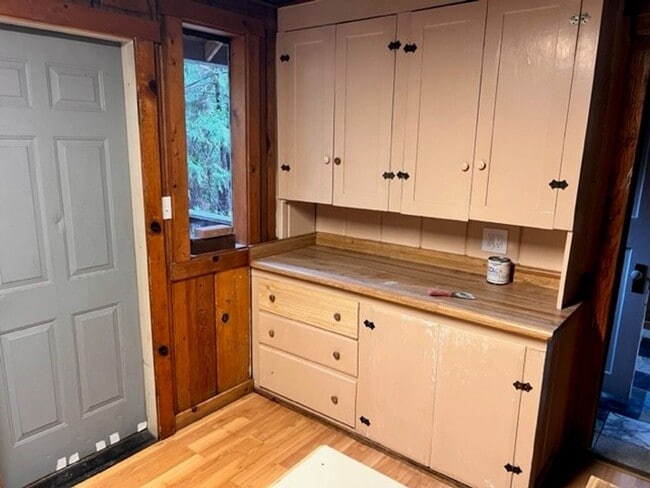 Building Photo - Twain Harte Cabin in the Woods