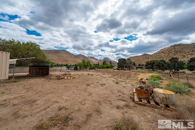 Building Photo - 215 Mule Deer Rd