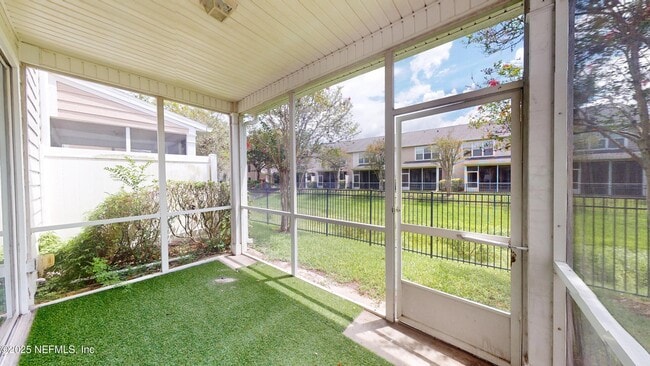 Building Photo - 7091 Stonelion Cir