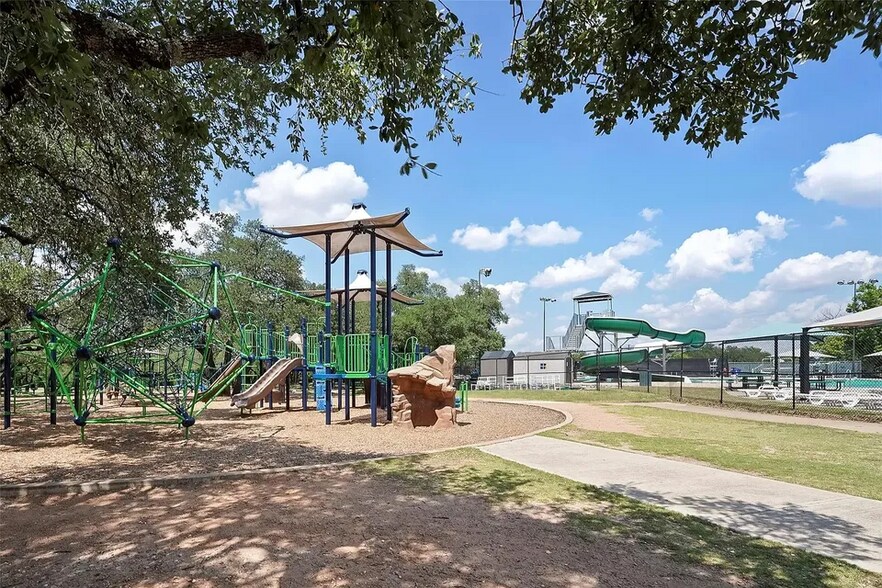 Building Photo - 2105 Zeppelin Dr