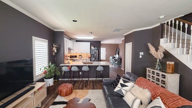 Building Photo - 1909 Kemah Village Dr