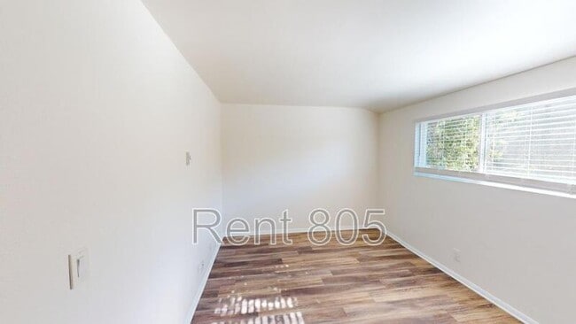 Building Photo - 2577 Spinnaker Ave