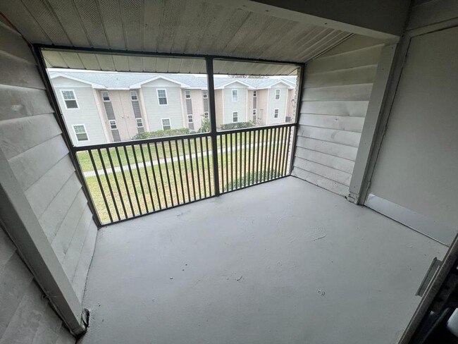 Building Photo - Spacious 3 Bed/2 Bath Condo on Las Palmas ...