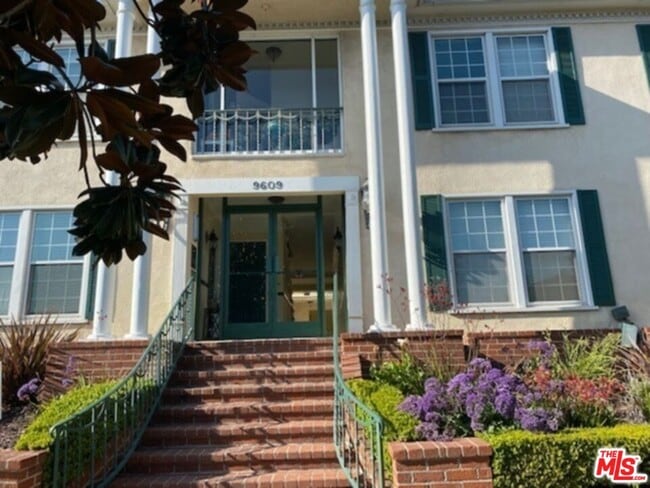 Primary Photo - 9609 W Olympic Blvd