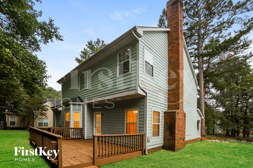 Building Photo - 7115 Scuppernong Ct