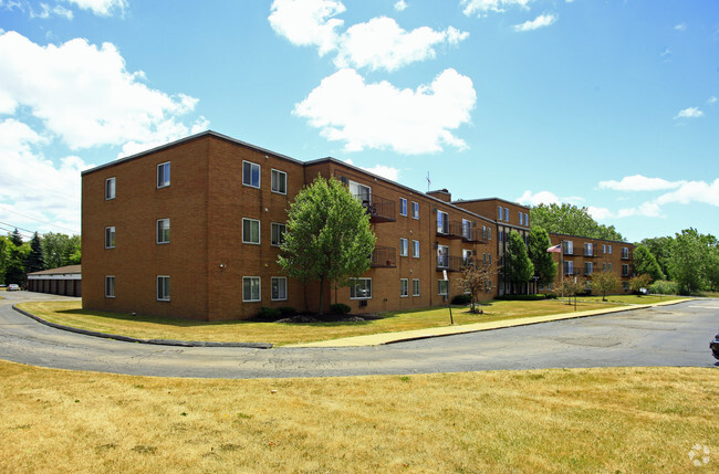 Building Photo - Marcella Arms