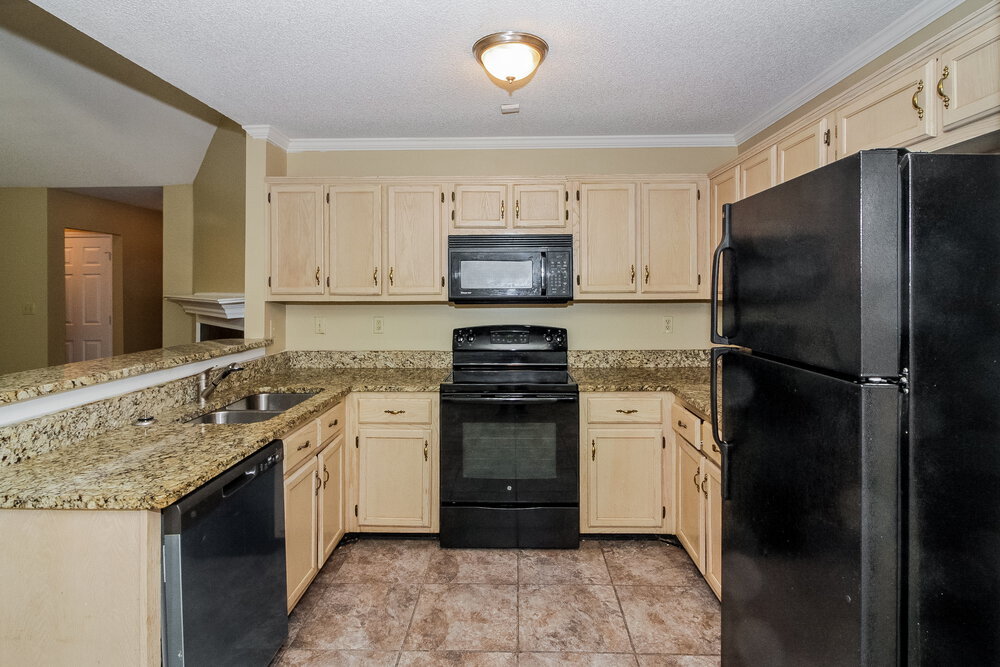 Building Photo - 2184 Stone Stream Dr