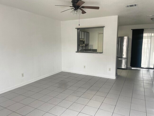 Building Photo - 710 Legion Dr