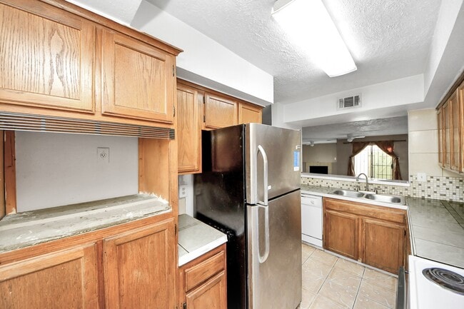 Building Photo - 12667 Windsor Village Dr