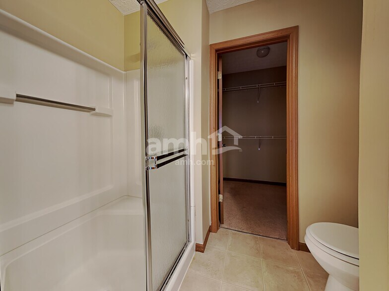 Building Photo - 6476 Kelsey Ct