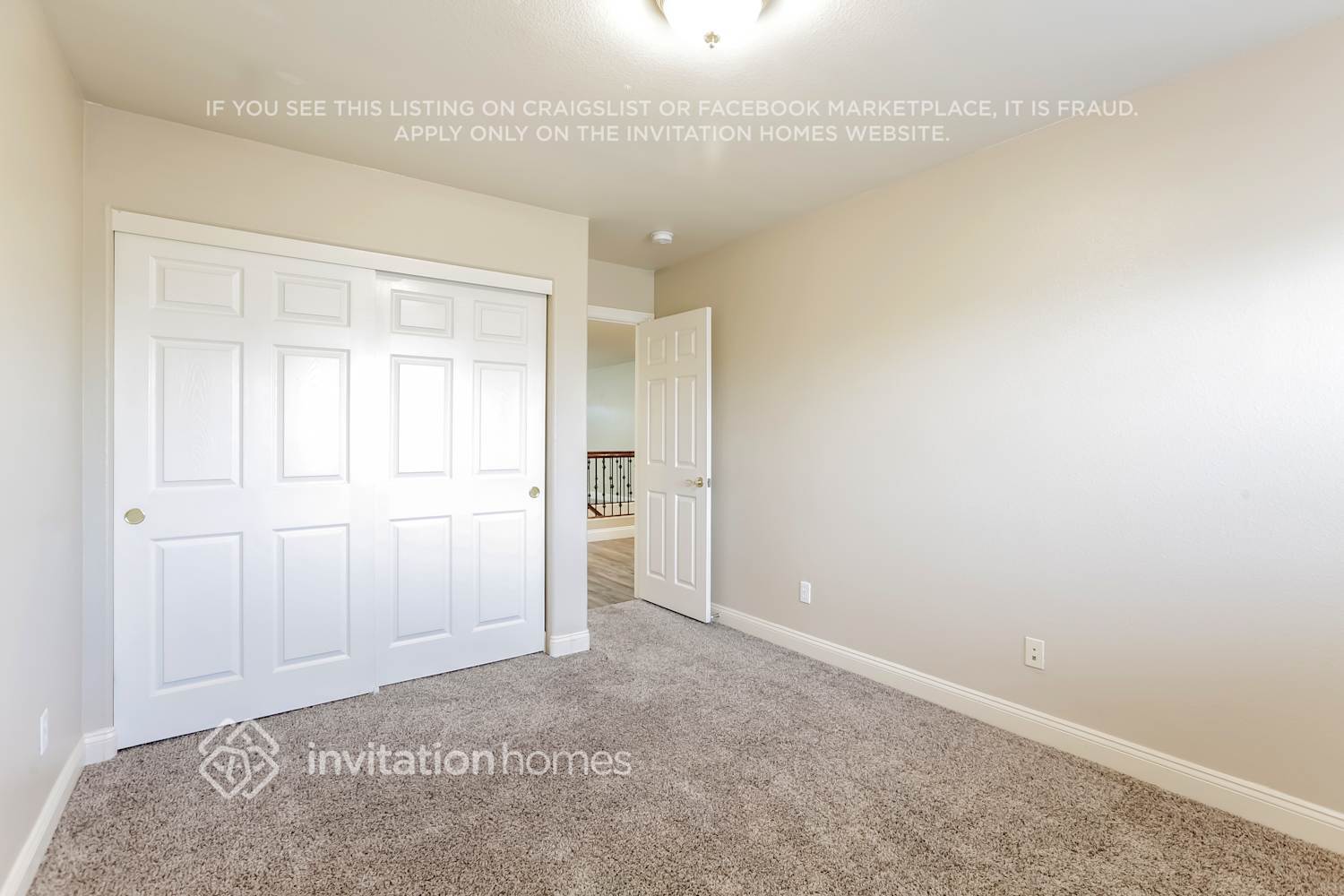 Building Photo - 10870 Fishers Island St