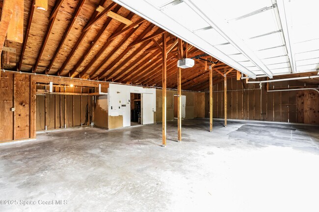 Building Photo - 1219 Scottish St SW