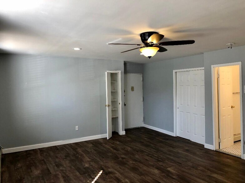 Building Photo - 1417 31st Ave