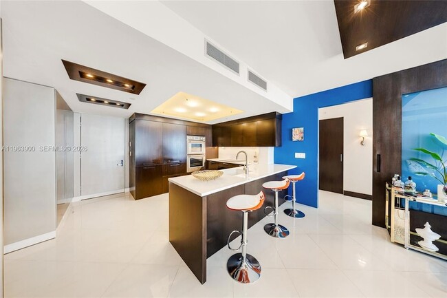 Building Photo - 2821 N Ocean Blvd