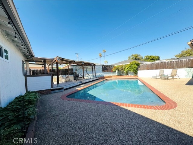 Building Photo - 2528 Whitney Dr