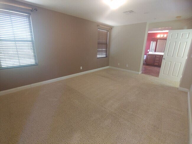Building Photo - COMING SOON! Charming 3 bedroom with a loft!