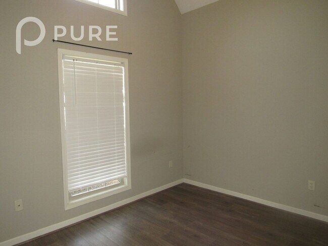 Building Photo - 2021 Hidden Forest Ln