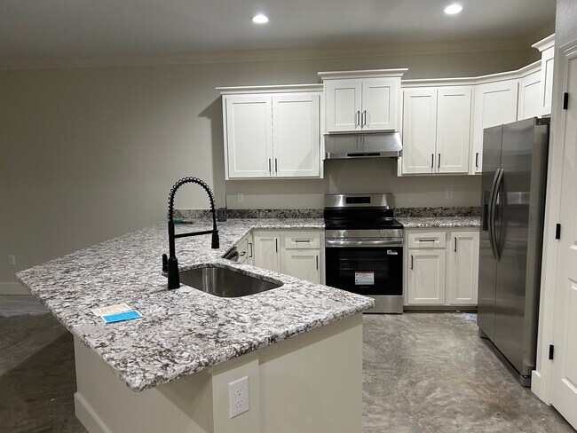 Building Photo - 101 Habersham Dr