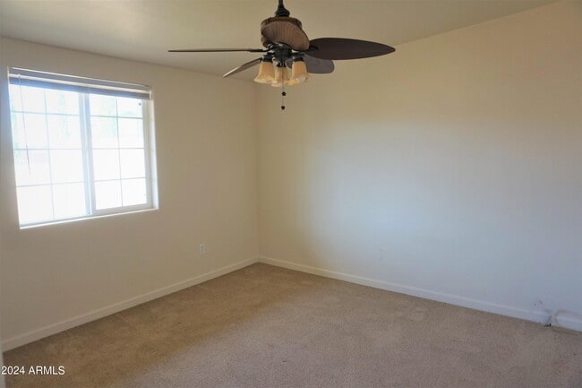Building Photo - 1052 Chaparral Cir