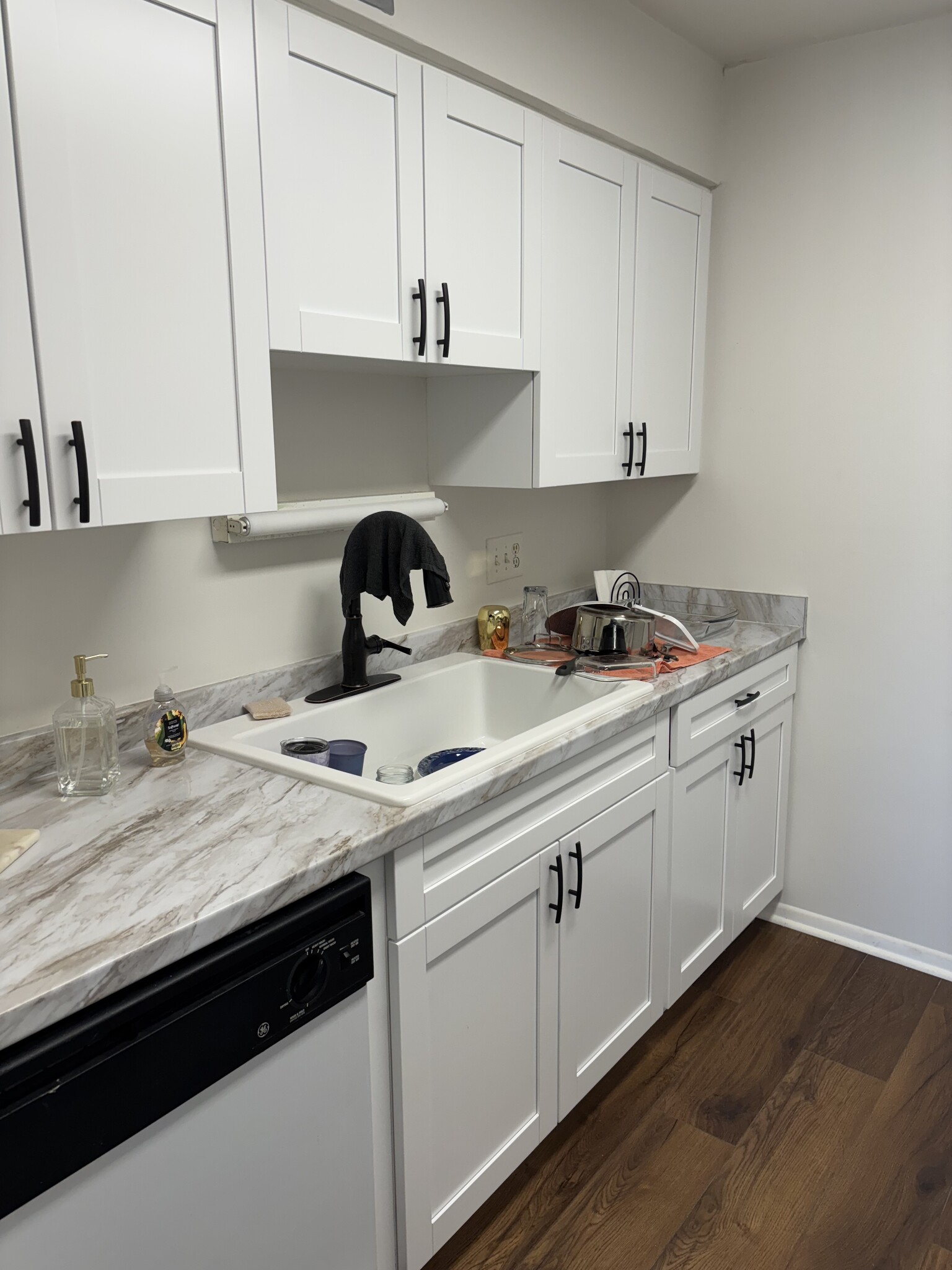 Building Photo - 350 79th Ave N