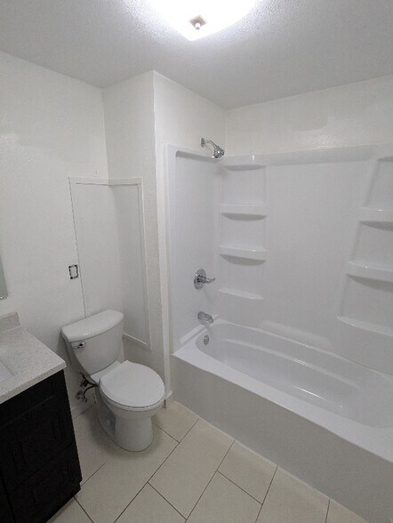 Building Photo - 2944 E Madison St