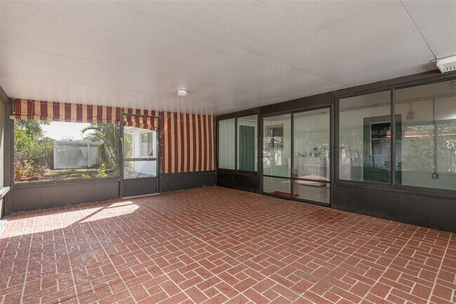 Building Photo - 11343 87th Ave