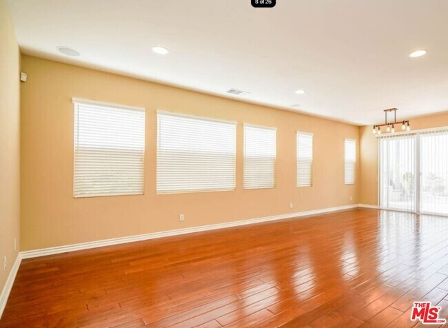 Building Photo - 1241 Ivy Terrace