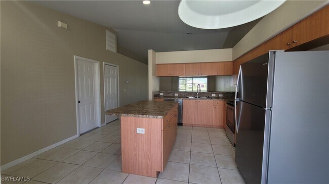 Building Photo - 2026 Andalusia Blvd