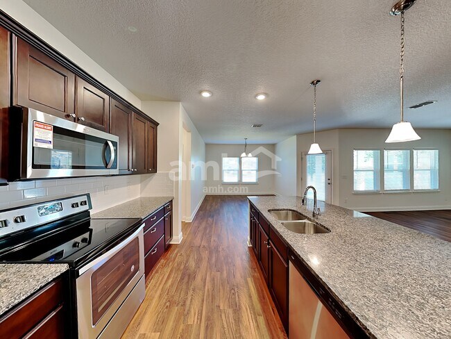 Building Photo - 62 Vivian James Dr